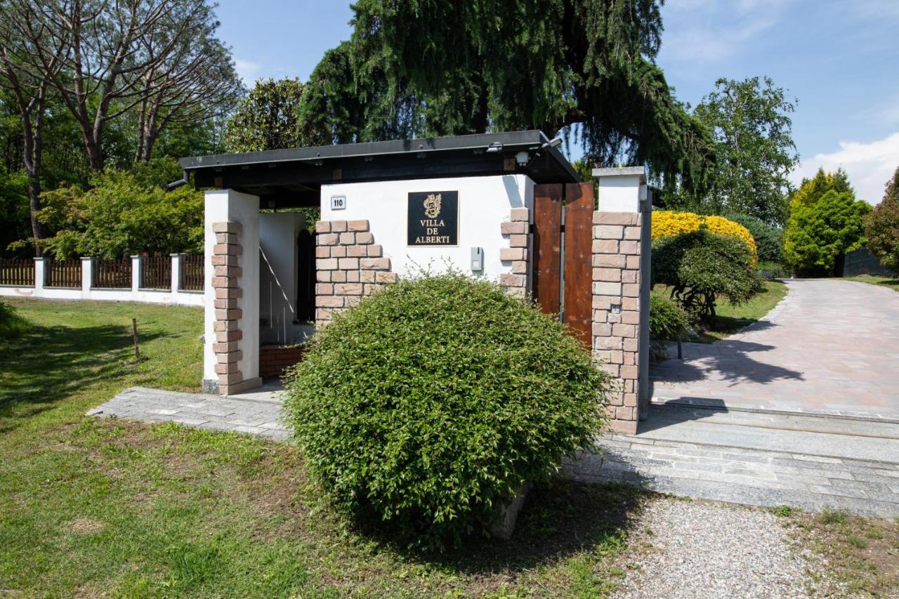 Villa De Alberti Vergiate Eksteriør bilde
